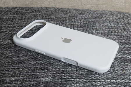 Силиконовый чехол для iPhone 17 Air с открытой камерой Белый