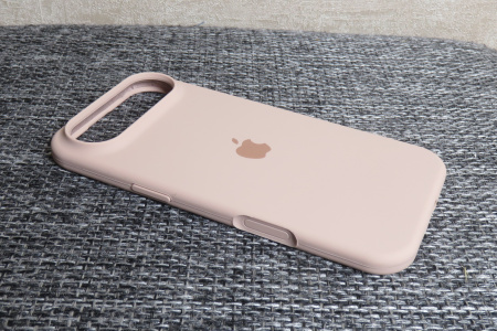 Силиконовый чехол для iPhone 17 Air с открытой камерой пудровый