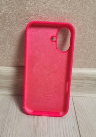 Силиконовый чехол для iPhone 17 с открытой камерой розовый