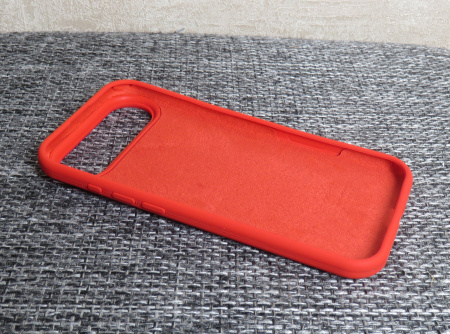 Силиконовый чехол для iPhone 17 Air с открытой камерой Красный