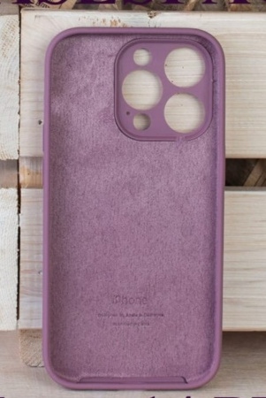 Силиконовый чехол для iPhone 16 Pro Max с закрытой камерой светло-фиолетовый