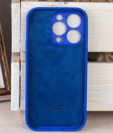 Силиконовый чехол для iPhone 16 Pro с закрытой камерой индиго