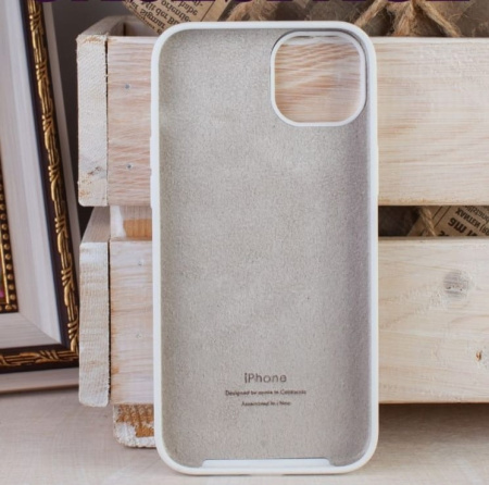 Силиконовый чехол для iPhone 15 Plus с открытой камерой Белый