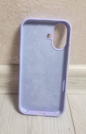 Силиконовый чехол для iPhone 16 с открытой камерой лаванда