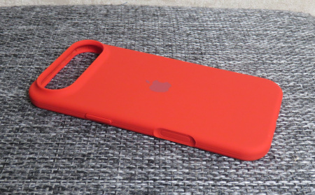 Силиконовый чехол для iPhone 17 Air с открытой камерой Красный