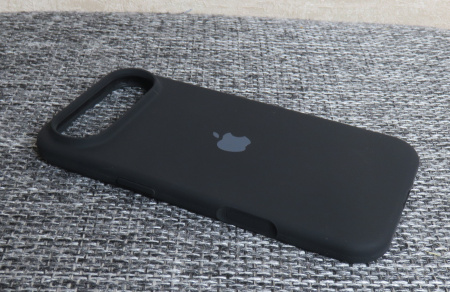 Силиконовый чехол для iPhone 17 Air с открытой камерой Черный