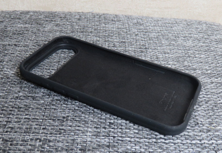 Силиконовый чехол для iPhone 17 Air с открытой камерой Черный