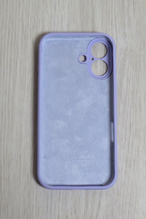 Силиконовый чехол для iPhone 16 с закрытой камерой лаванда