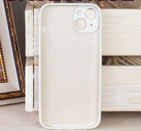 Силиконовый чехол для iPhone 15 Plus с закрытой камерой белый